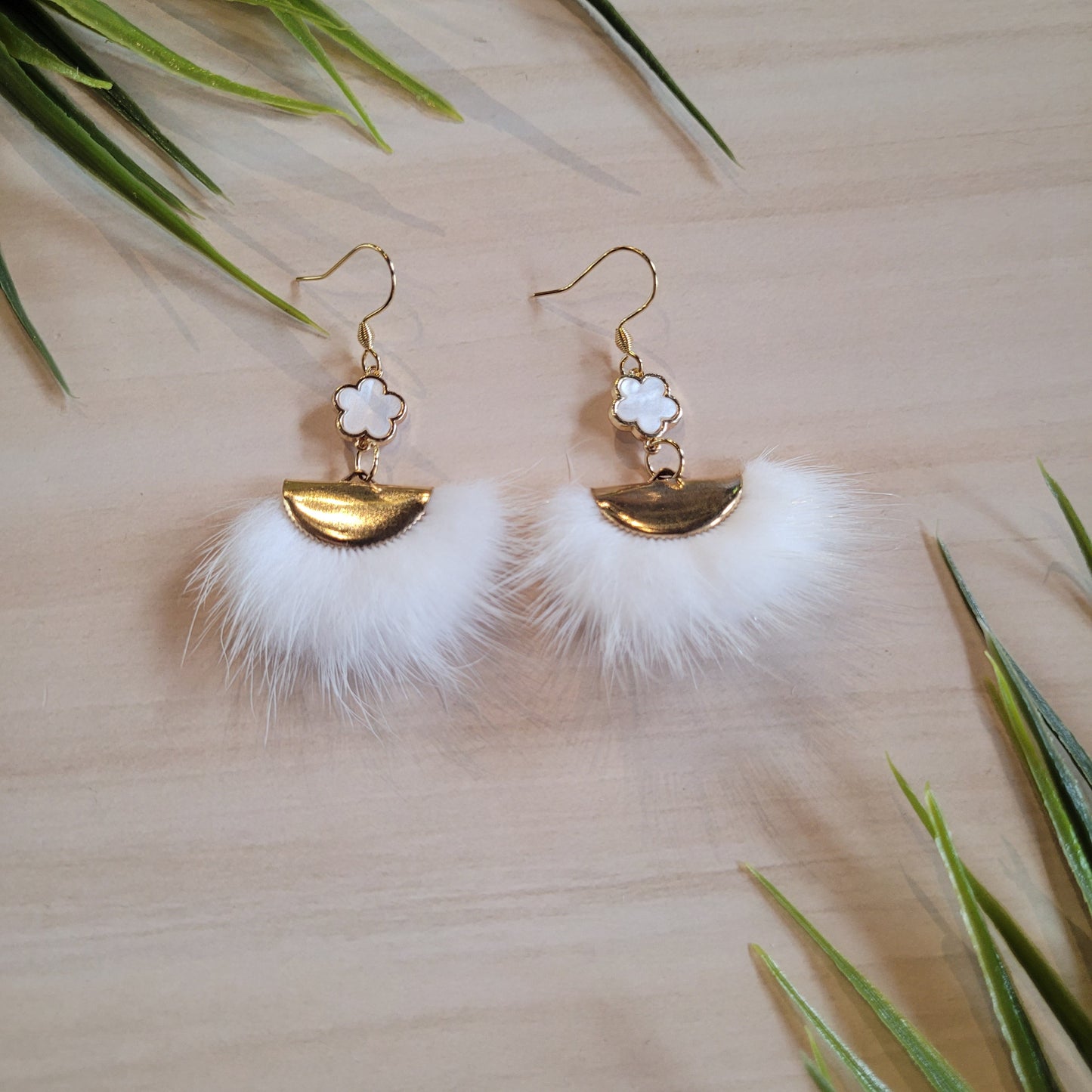 Boucles d'oreilles de fourrure (vison) - Kilia Art