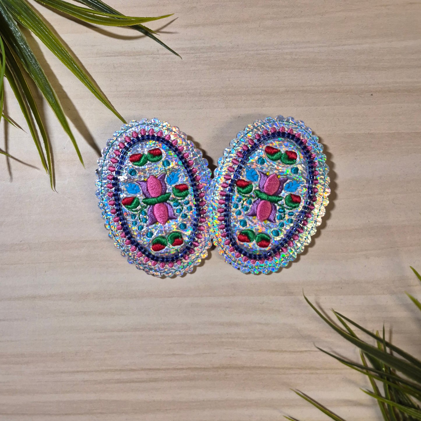 Boucles d'oreilles brodées - Gail Chamberlain