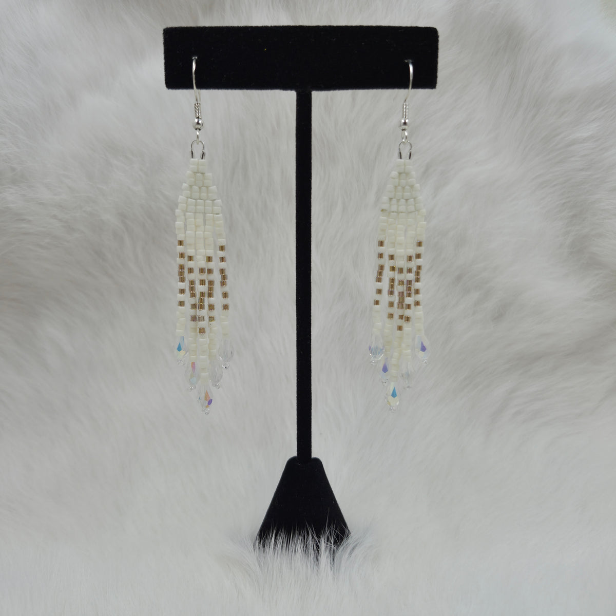 Boucles d'oreilles blanches en frange - Charlotte Petiquay