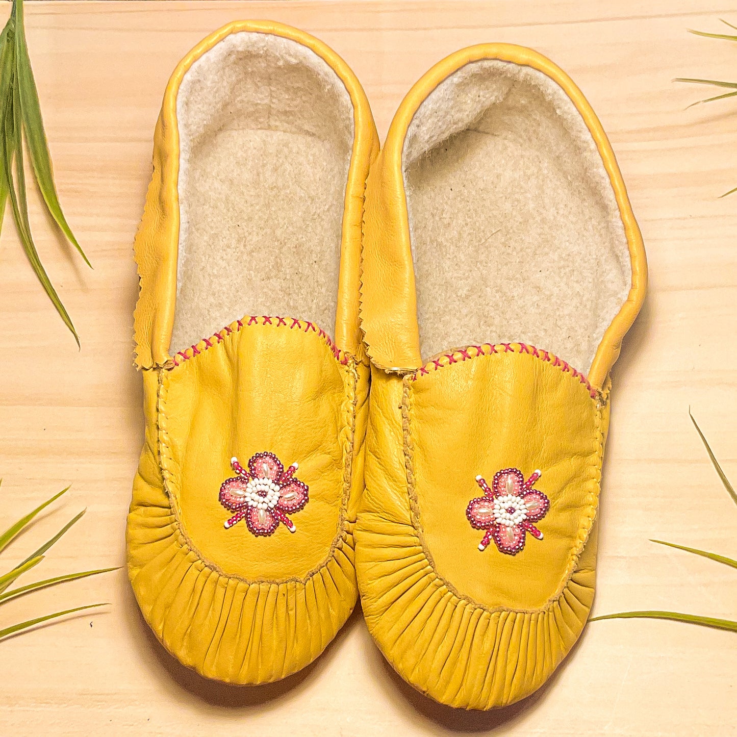 Mocassins jaunes - Pauline St-Onge