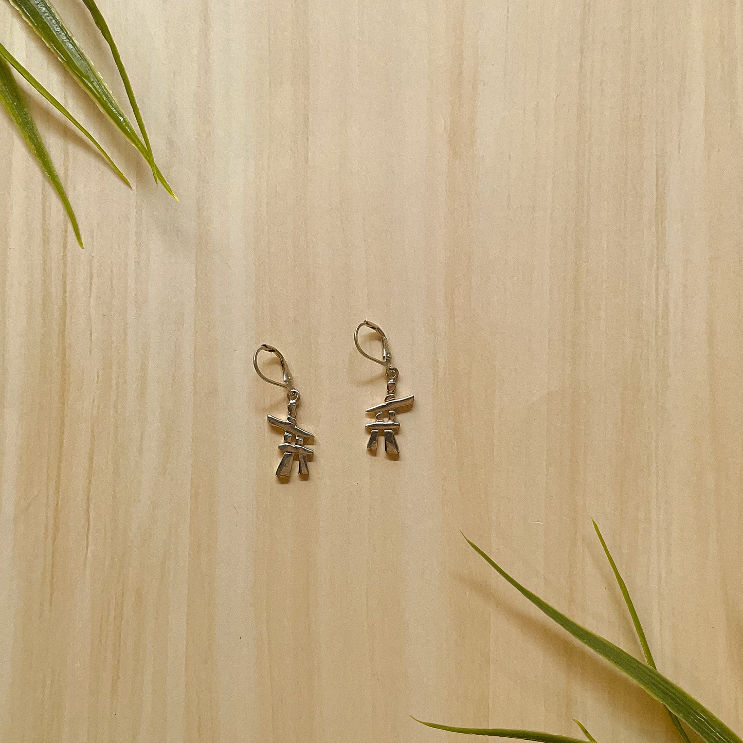 Boucles d’oreilles inukshuk en argent