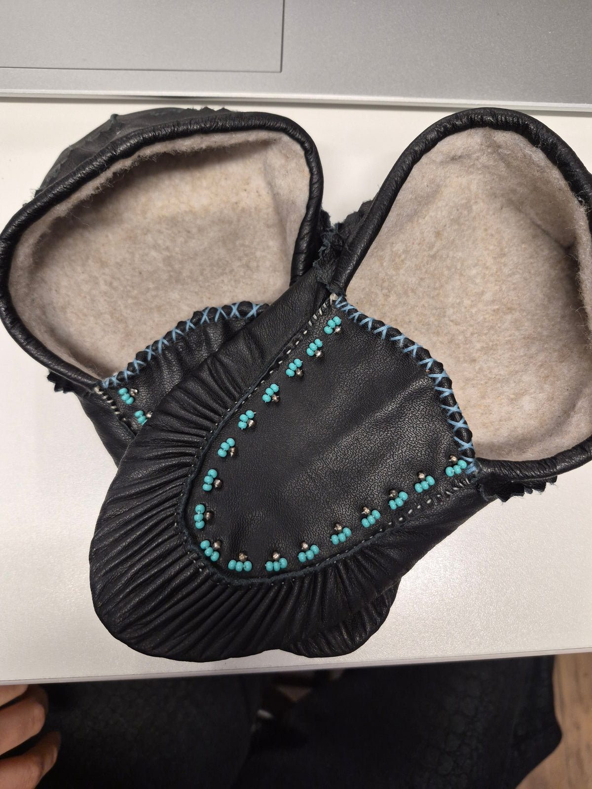 Black moccasins - Pauline St-Onge - 6 women
