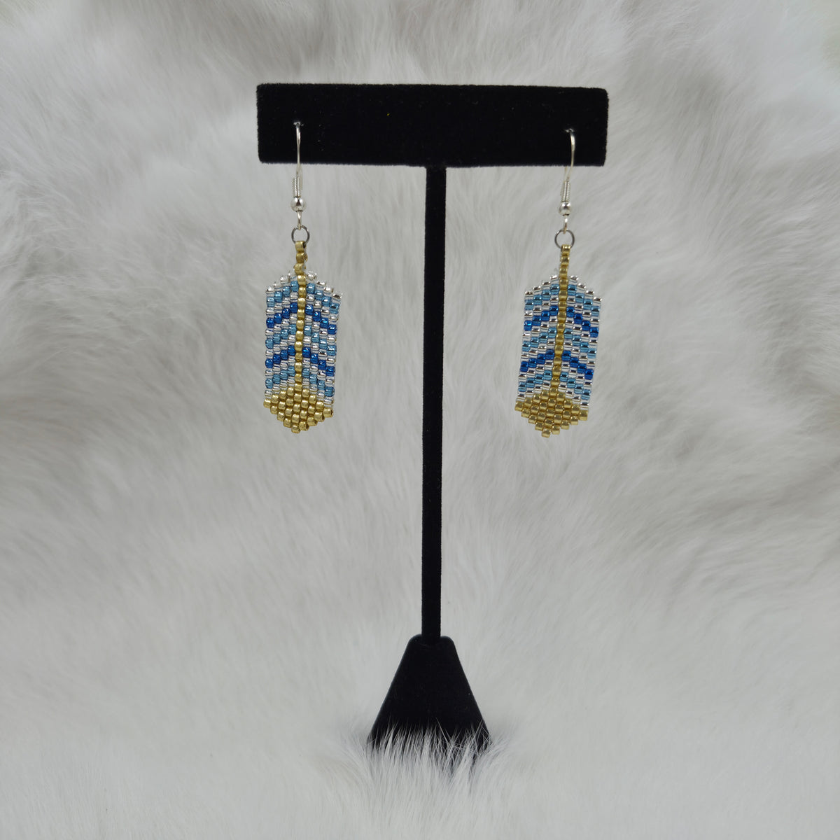Charlotte Petiquay - Boucles d'oreilles en plume