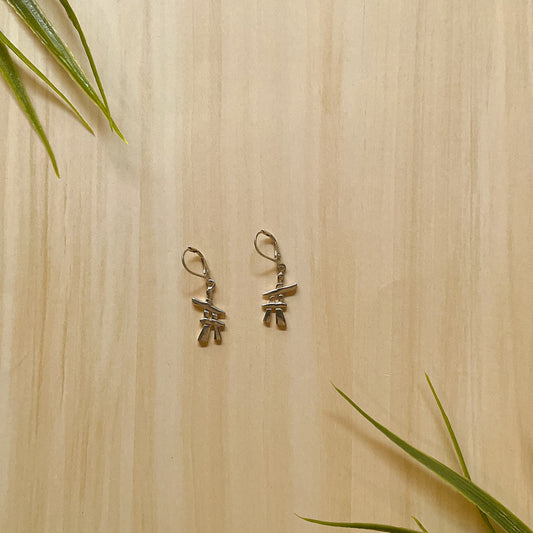 Boucles d’oreilles inukshuk en argent