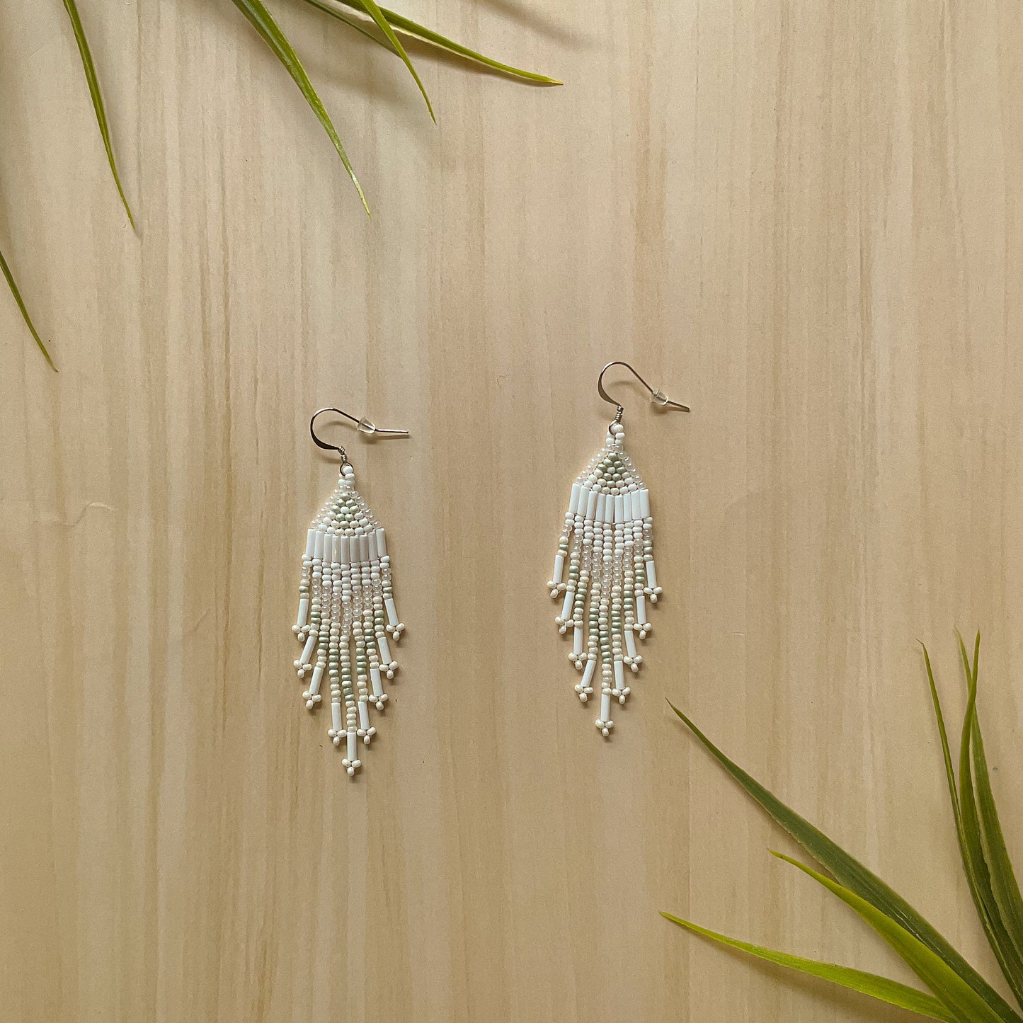 Boucles d’oreilles blanches